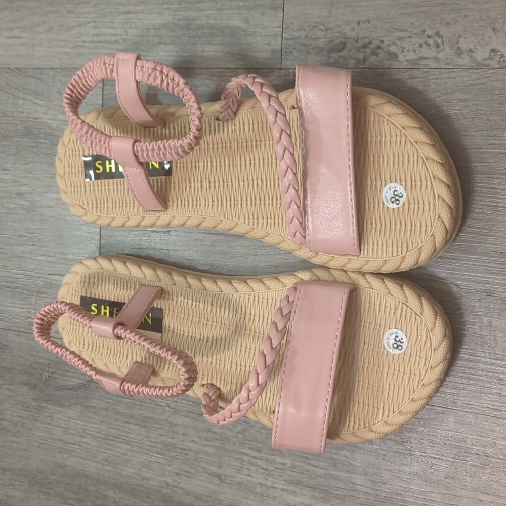 She&In Sandals
